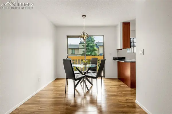 2107 Mount Washington AVE, Colorado Springs, CO 80906