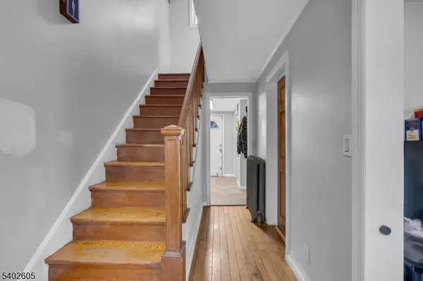 297 Hamilton Pl, Hackensack City, NJ 07601