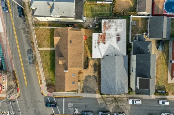 84 Locust Ave, Wallington Boro, NJ 07057