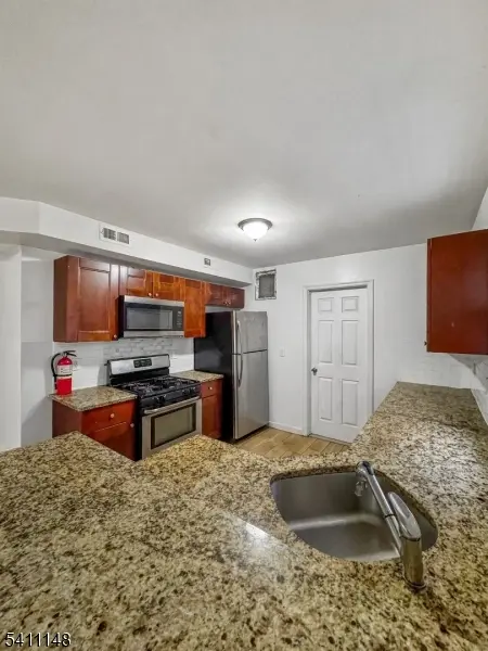 81 Summer Ave #2, Newark City, NJ 07104