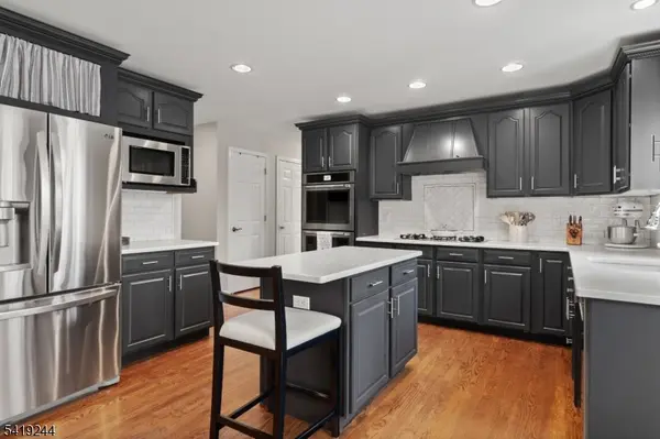 57 Paderewski Rd, Jefferson Twp., NJ 07438