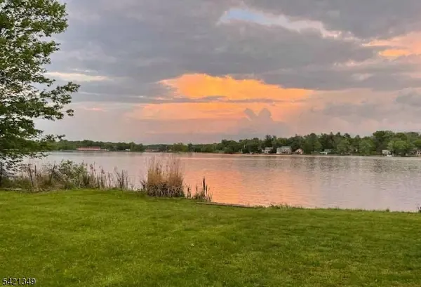 138 Bearfort Rd, West Milford Twp., NJ 07480