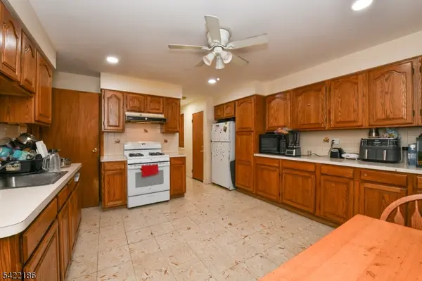 155 Lafayette St, Newark City, NJ 07105