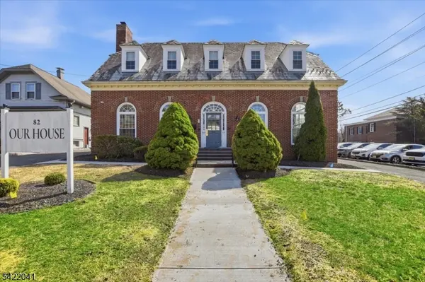 82 Floral Ave, New Providence Boro, NJ 07974