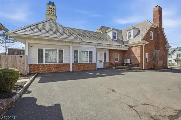 82 Floral Ave, New Providence Boro, NJ 07974