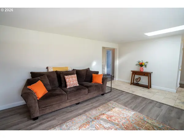 1873 ALDERWOOD ST, Eugene, OR 97404