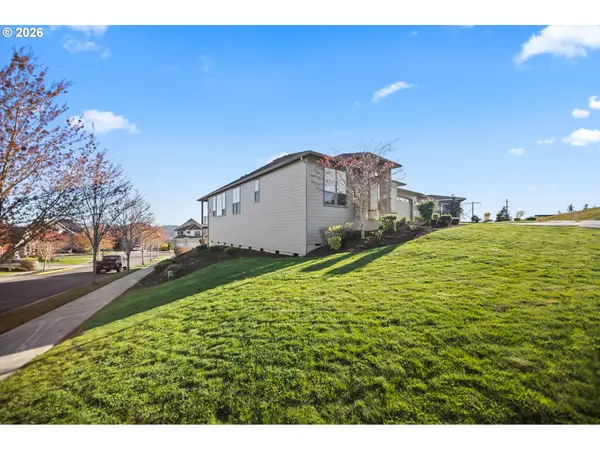 12541 SE HADEED DR, Happy Valley, OR 97086