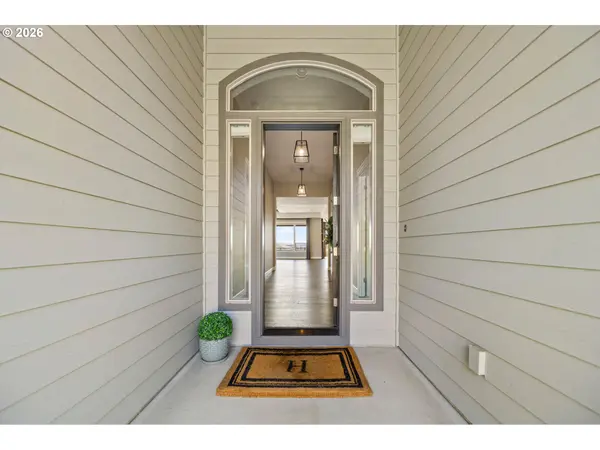 12541 SE HADEED DR, Happy Valley, OR 97086