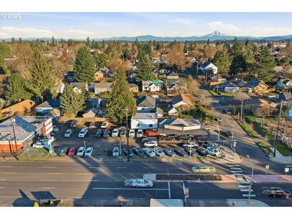 150 SE 82ND AVE, Portland, OR 97216