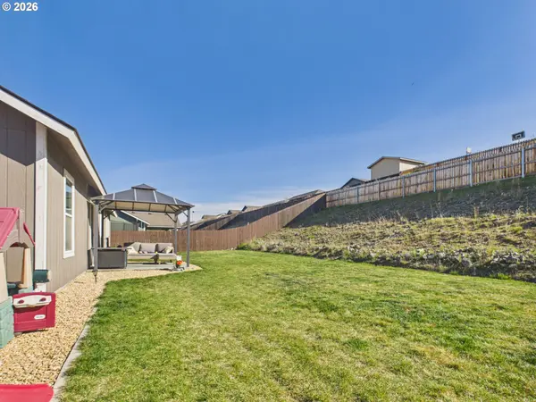 1530 MCKINLEY ST, Umatilla, OR 97882