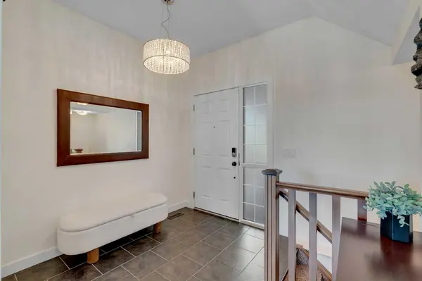 287 Sunset VW, Cochrane, AB T4C 0N6