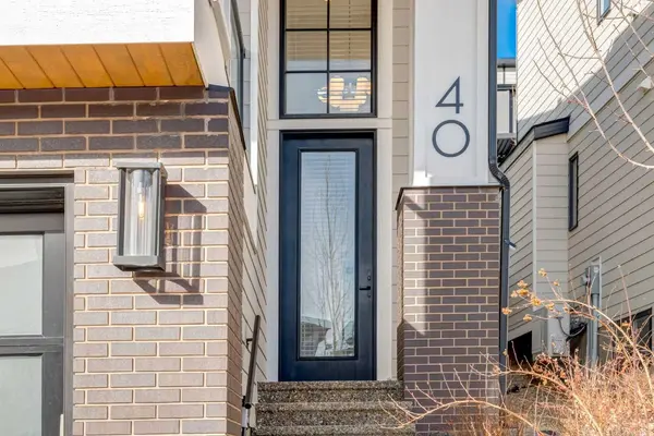 40 Timberline WAY SW, Calgary, AB T3H0W3