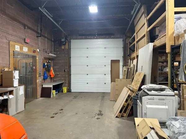 939 Kingsway AVE SE, Medicine Hat, AB T1A 2X6