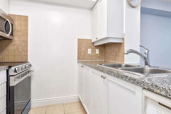 15 Greenview AVE #1907, Toronto C07, ON M2M 4M7