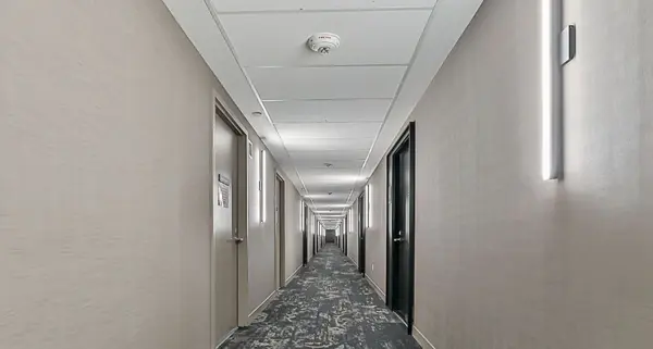 31 Tippett RD #636, Toronto C06, ON M3H 0C8