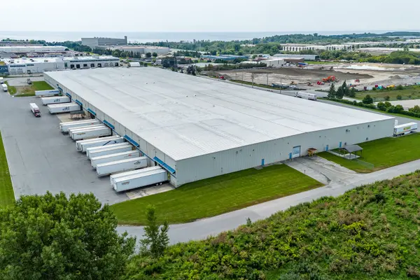 999 Boundary RD, Oshawa, ON L1N 7G4