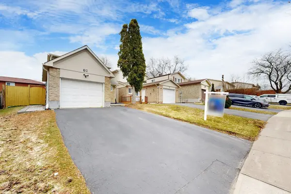 75 Dragoon CRES, Toronto E07, ON M1V 1N5