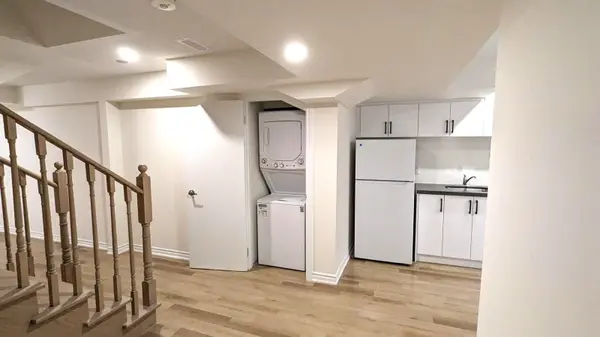 1198 Rexton DR #BSMT, Oshawa, ON L1L 0T4