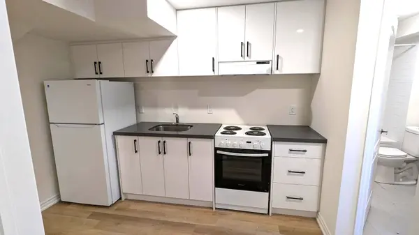 1198 Rexton DR #BSMT, Oshawa, ON L1L 0T4