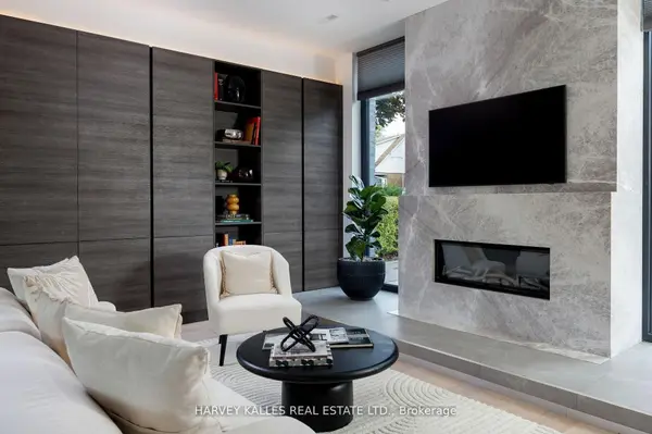 60 Hiltz AVE, Toronto E01, ON M4L 2N5