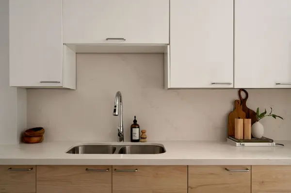 140 Jones AVE, Toronto E01, ON M4M 3A1