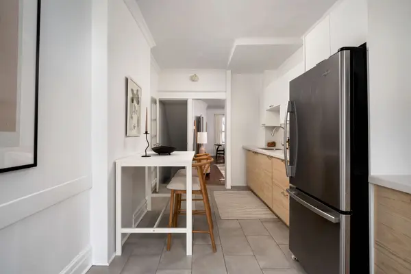 140 Jones AVE, Toronto E01, ON M4M 3A1