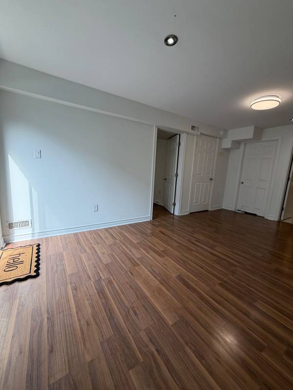 149 Millcliff CIR #Lower, Aurora, ON L4G 7N8