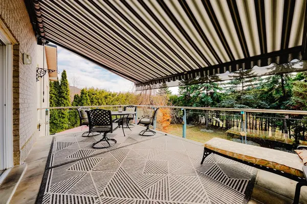 85 Gregory Scott DR, Vaughan, ON L4H 1K7