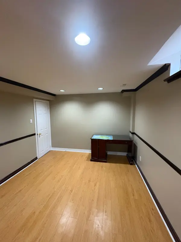 Address not disclosed, Richmond Hill, ON L4C 0E9