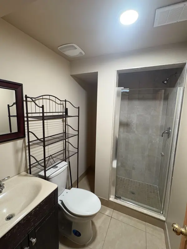 Address not disclosed, Richmond Hill, ON L4C 0E9