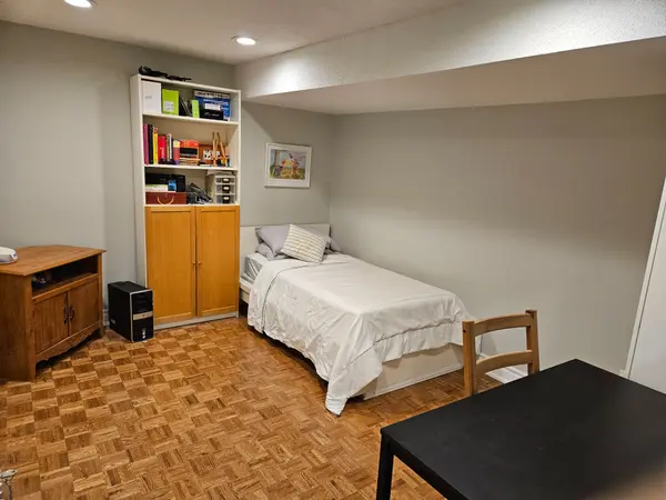 23 Glendale RD #Basement unit, Markham, ON L3T 6Y3