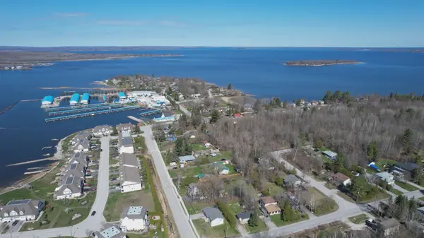 106 WILLIAM ST, Tay, ON L0K 2A0