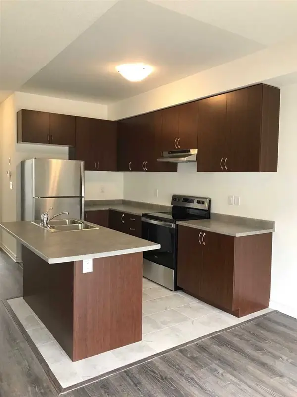 21 Hills Thistle DR, Wasaga Beach, ON L9Z 0J3