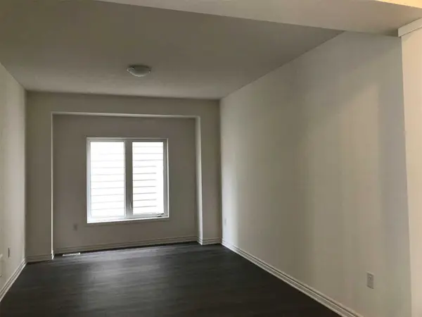 21 Hills Thistle DR, Wasaga Beach, ON L9Z 0J3