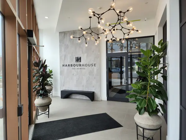 31 Huron ST #617, Collingwood, ON L9Y 5T7