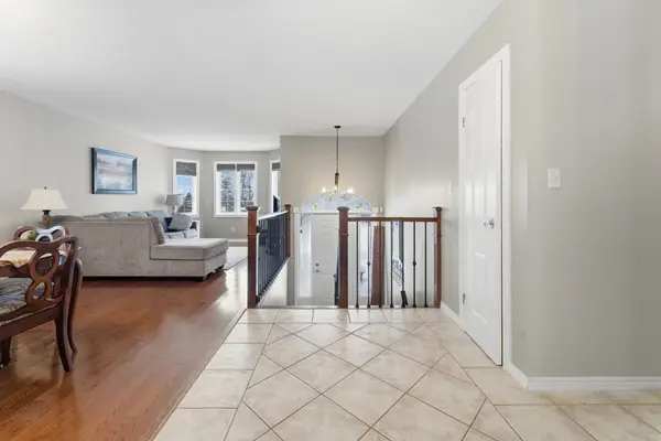 5 Barbara AVE, Oro-medonte, ON L0L 2E0