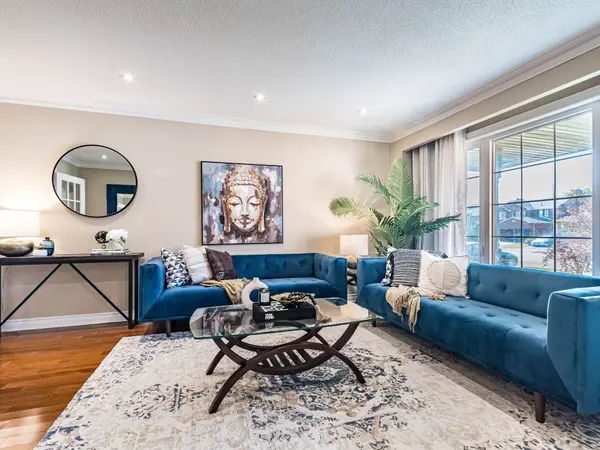 1206 Glenashton DR, Oakville, ON L6H 5L9