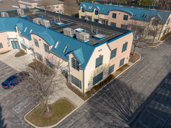 1464 Cornwall RD #1, Oakville, ON L6J 7W5