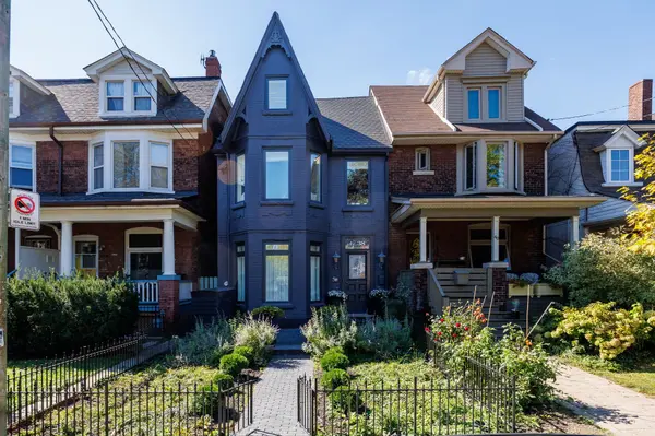 38 Sorauren AVE, Toronto W01, ON M6R 2C7