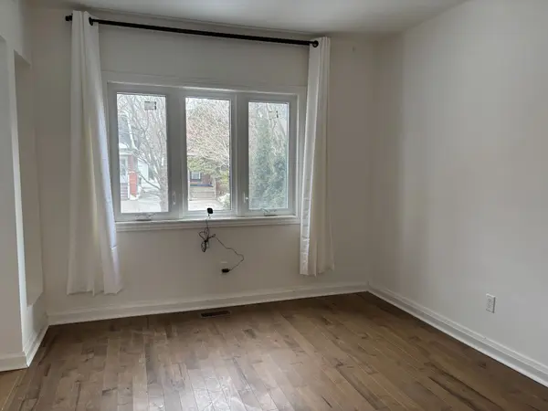 143 Belgravia AVE #Main, Toronto W04, ON M6E 2M6