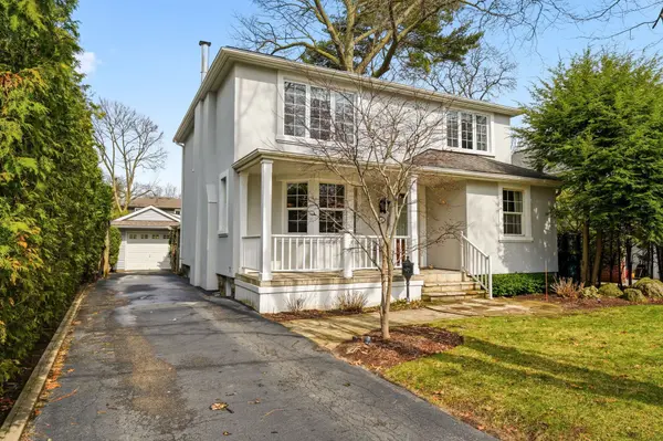 347 Douglas AVE, Oakville, ON L6J 3S7