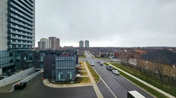 5105 Hurontario ST #426, Mississauga, ON L4Z 3X7