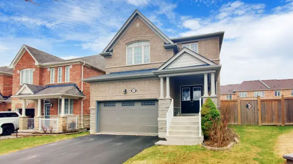 18 Kawana RD, Brampton, ON L6Y 0W2