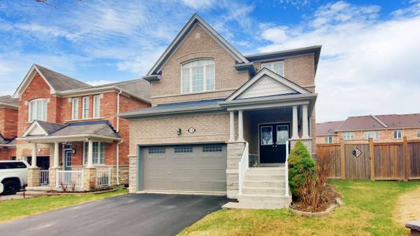 18 Kawana RD, Brampton, ON L6Y 0W2