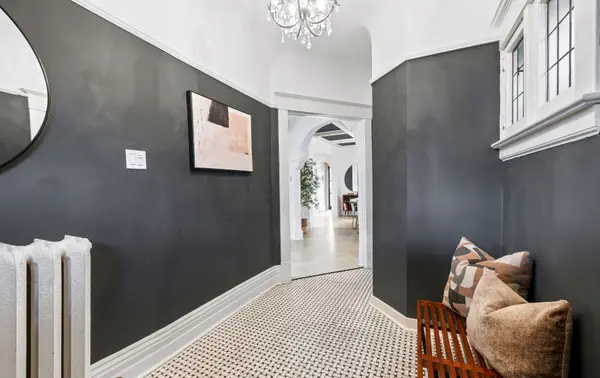 276 Roncesvalles AVE, Toronto W01, ON M6R 2M2