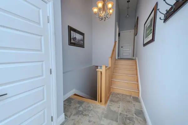 8 Spring ST, Westport, ON K0G 1X0