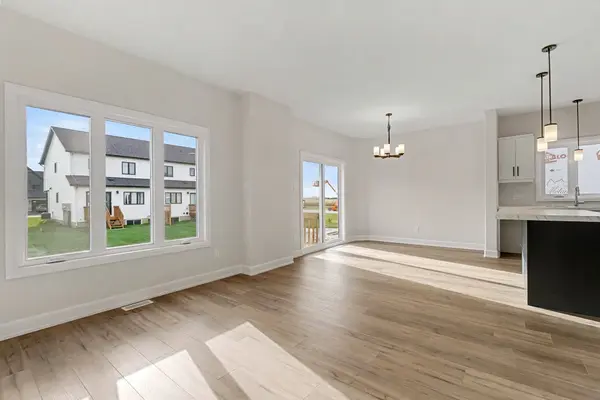 408 FALCON LN, Russell, ON K4R 1E5