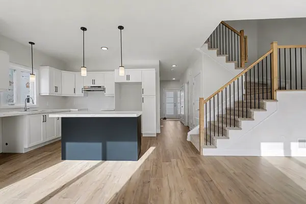 408 FALCON LN, Russell, ON K4R 1E5