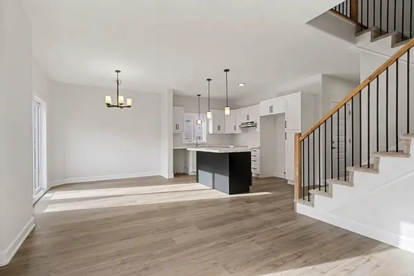 408 FALCON LN, Russell, ON K4R 1E5