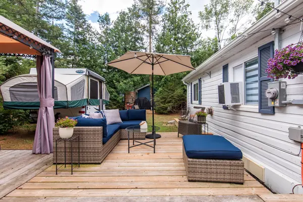 2 Hamilton PL, South Bruce Peninsula, ON N0H 2G0